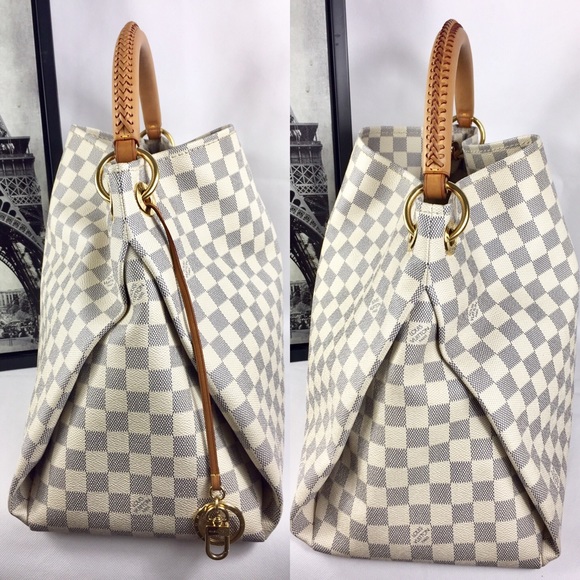 STUNNING⭐️ARTSY⭐️MM AZURE LOUIS VUITTON - Picture 3 of 8